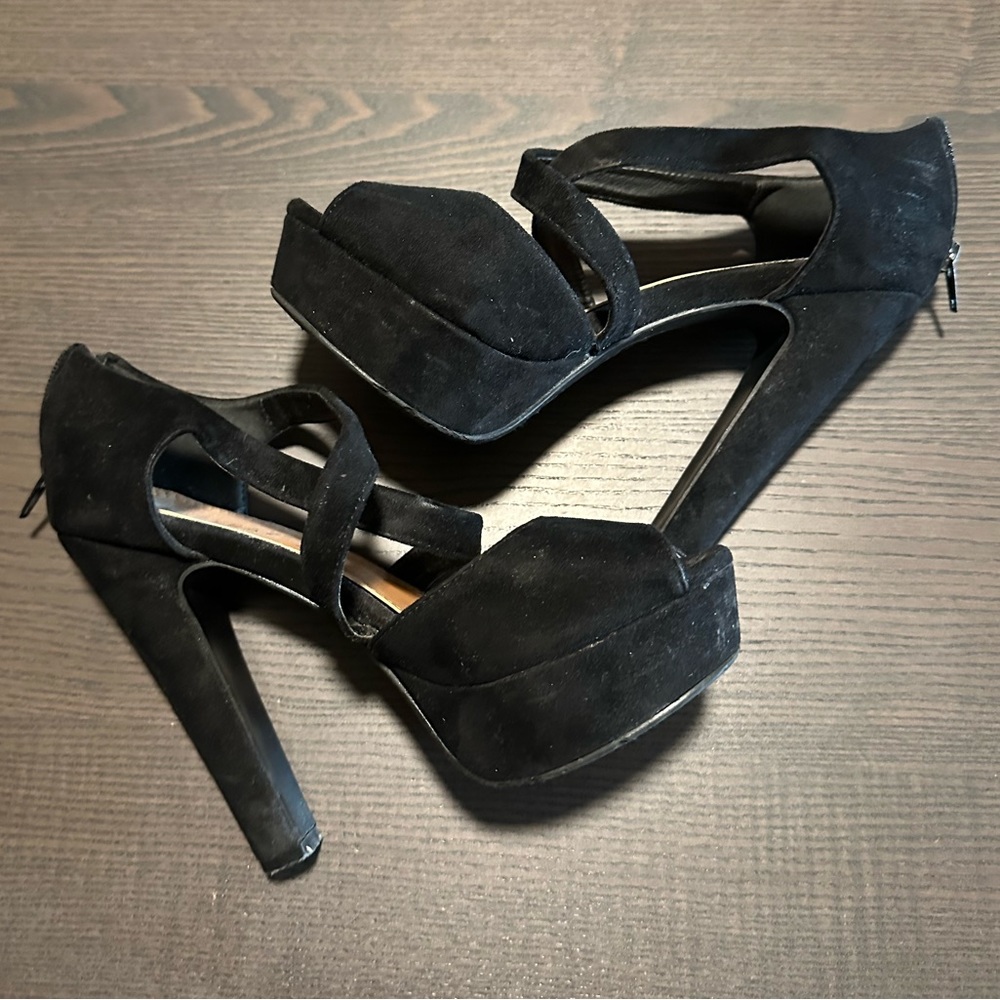Marypaz Black Suede Peep-Toe Platform Heel size EU 38/US 7.5 (Bought in Spain!)